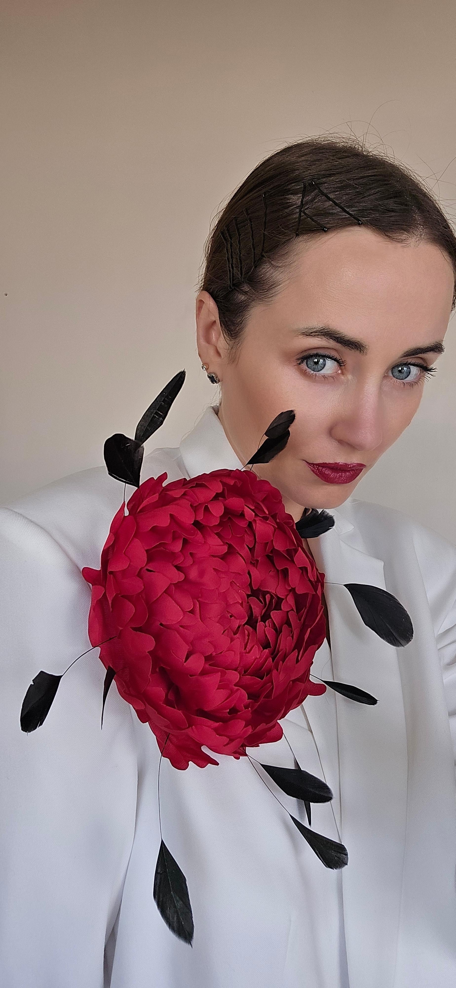 Carmen de L’Art BROOCH