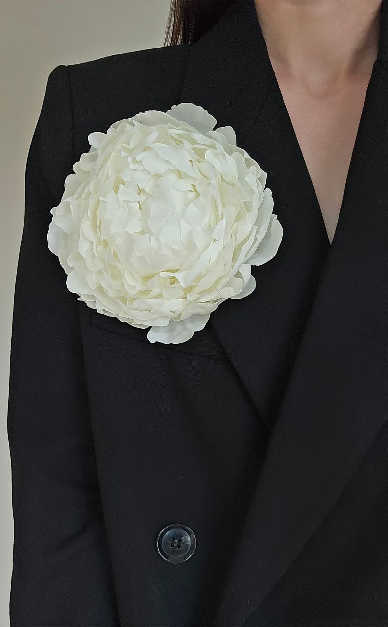 Brooch PEONY