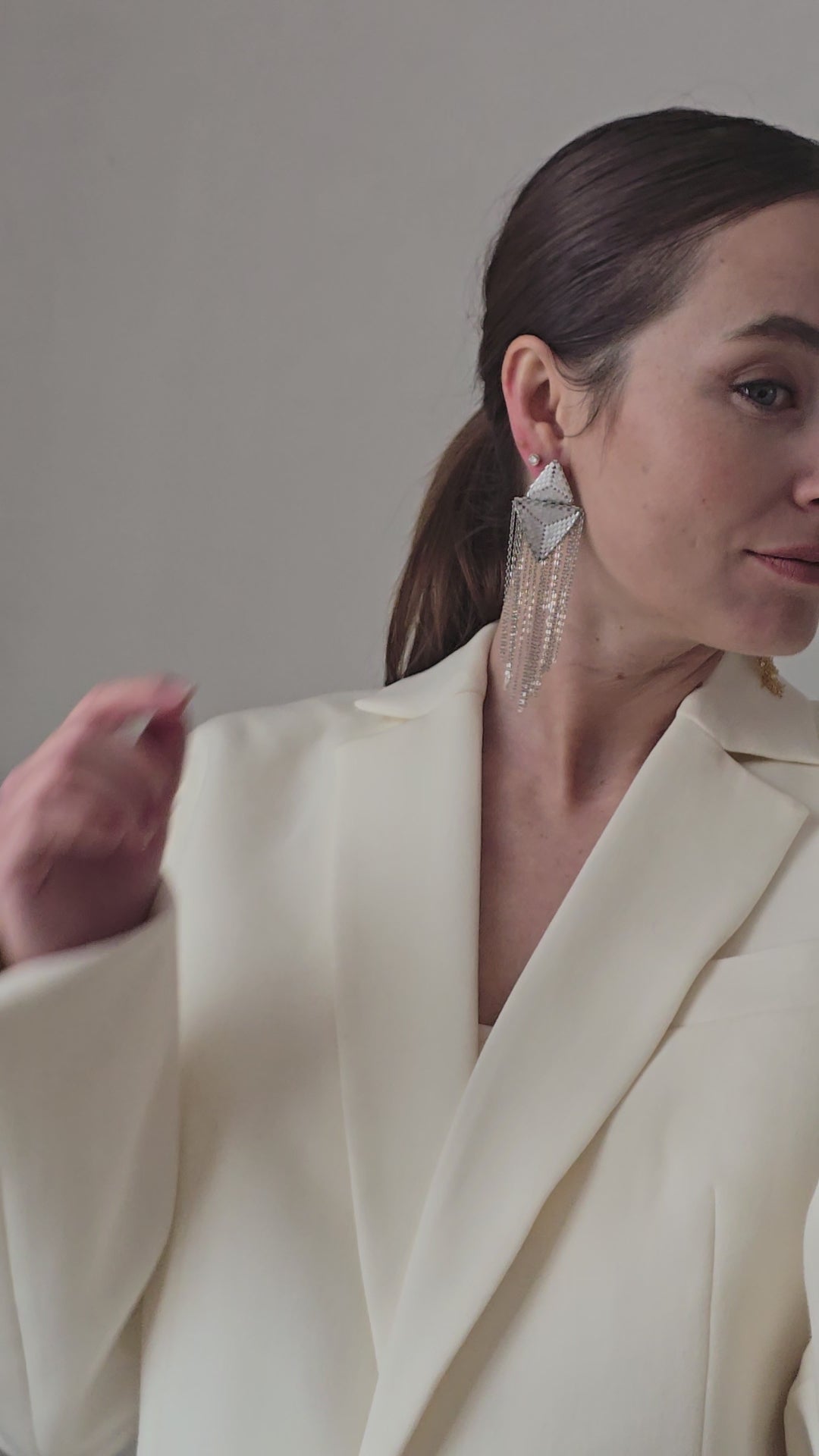 Elegant Movement Earrings