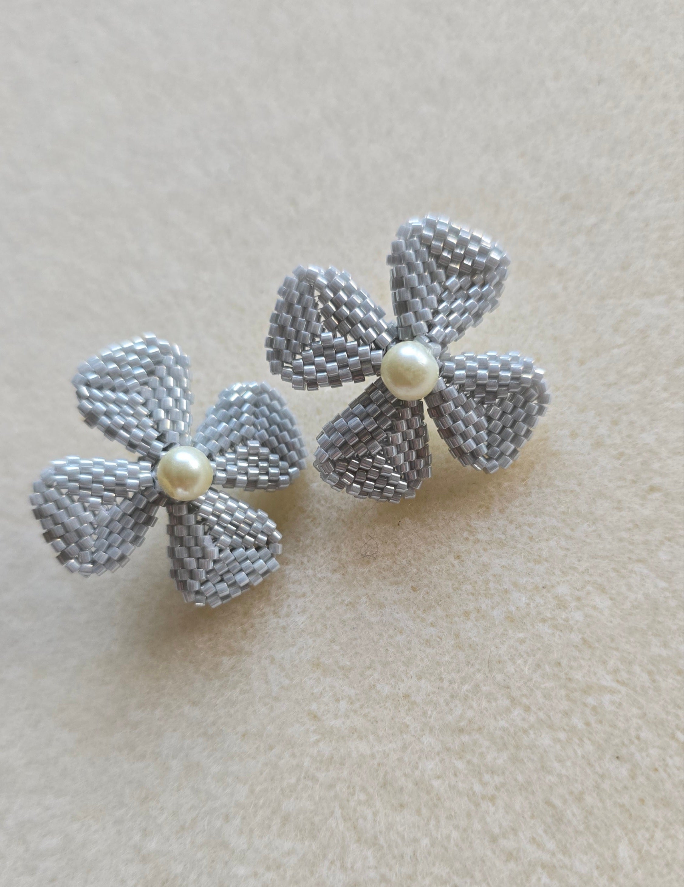 Earrings flower