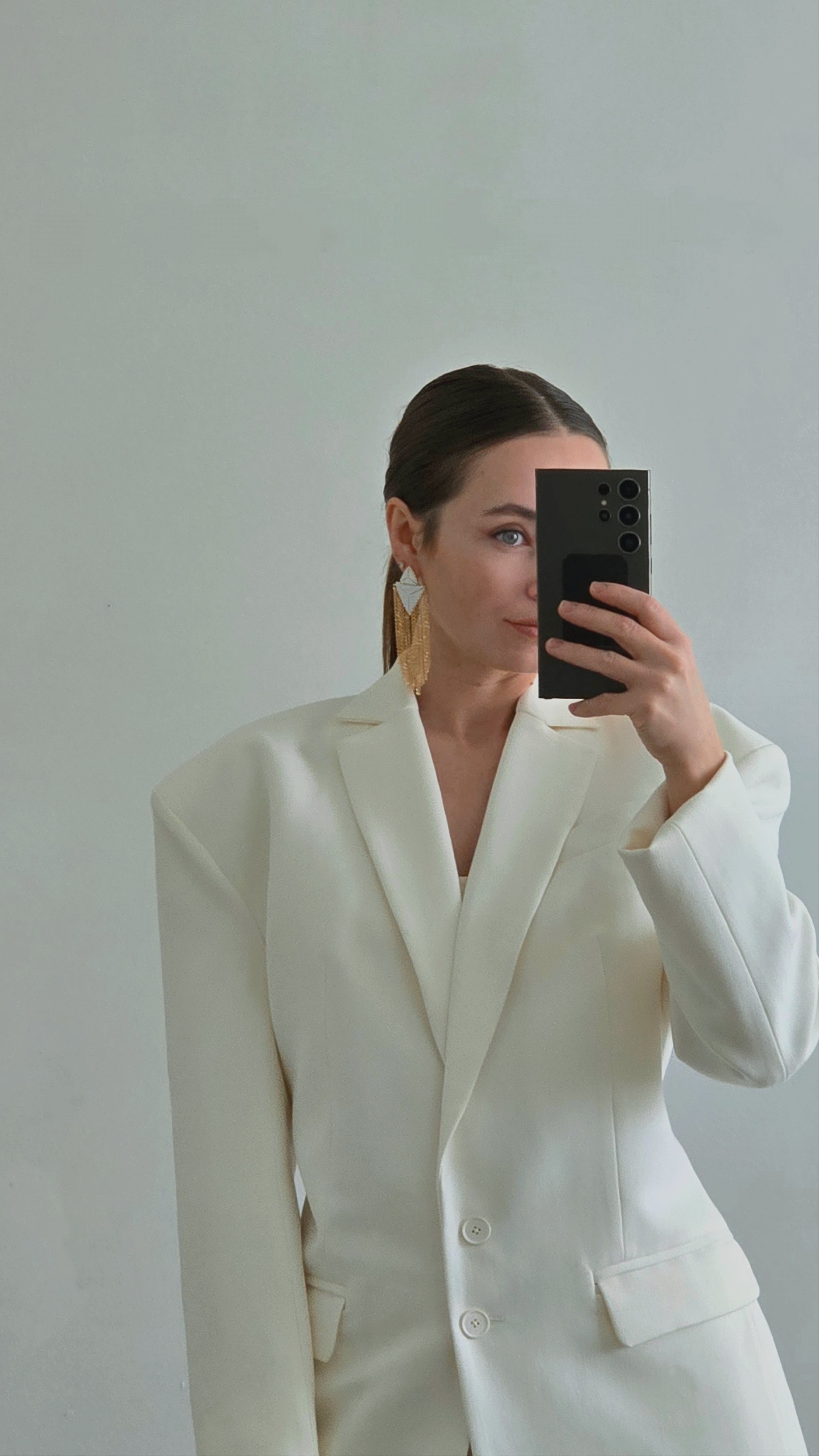 Elegant Movement Earrings