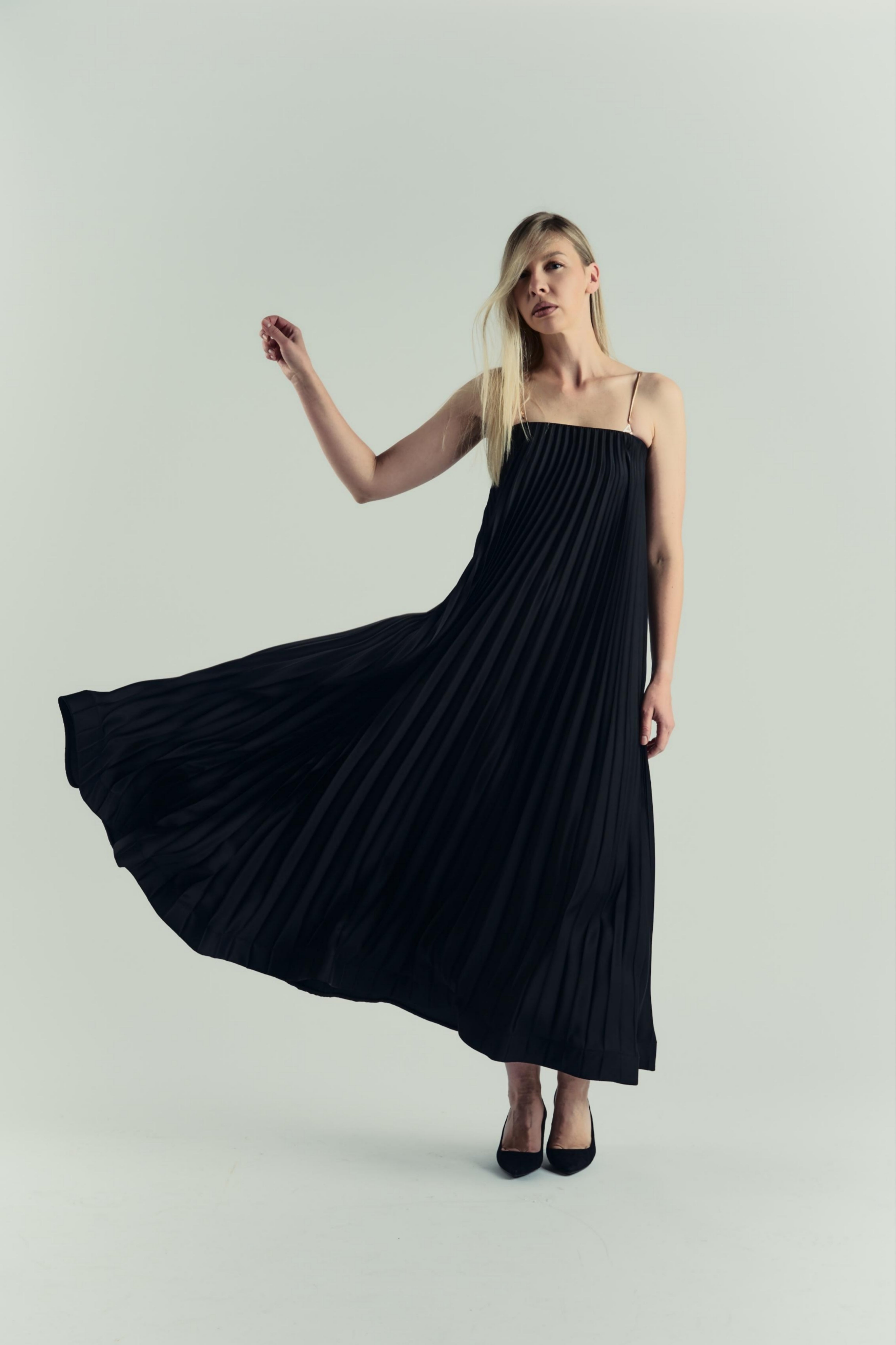 DRESS BLACK WAVE