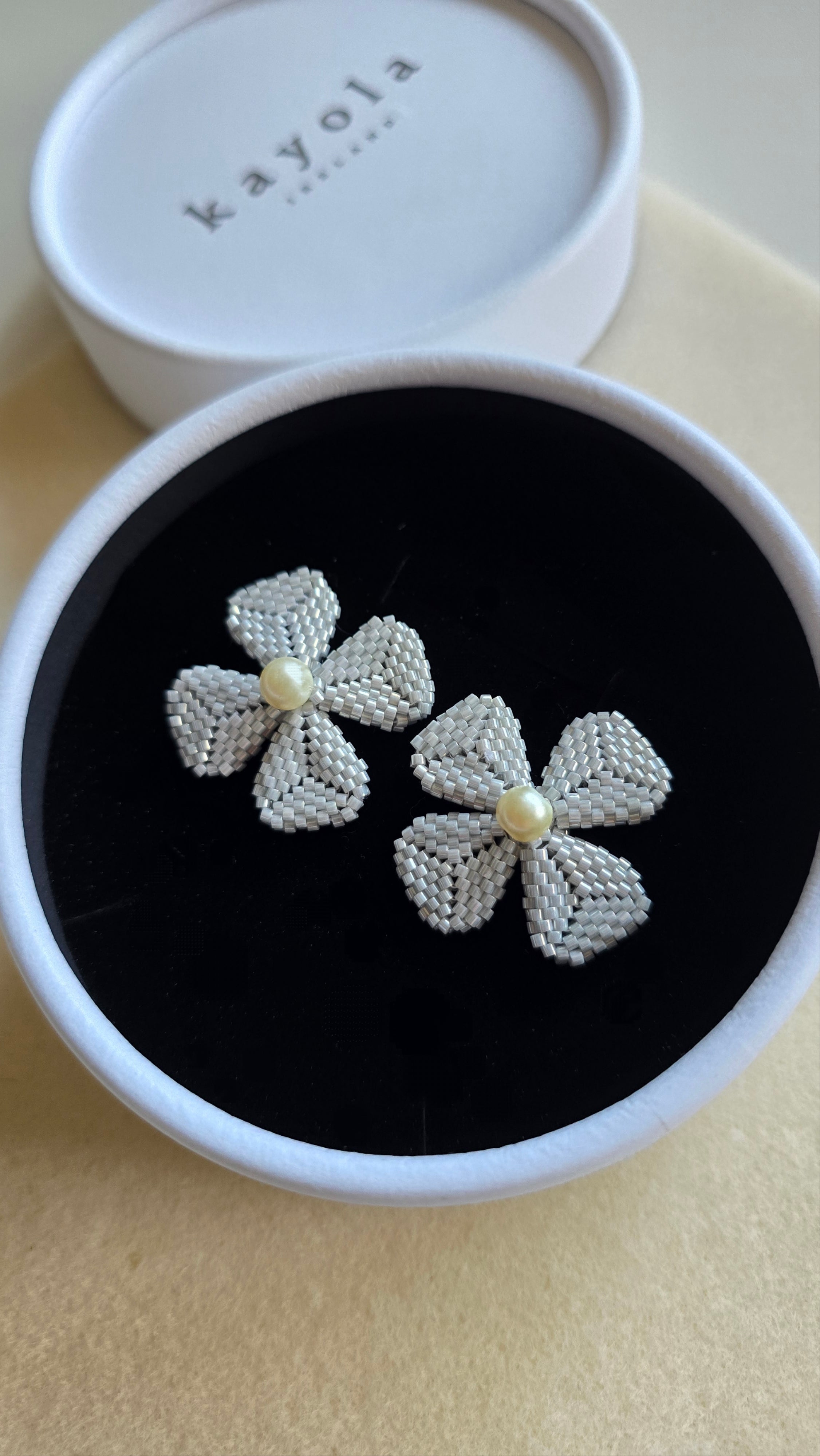 Earrings flower
