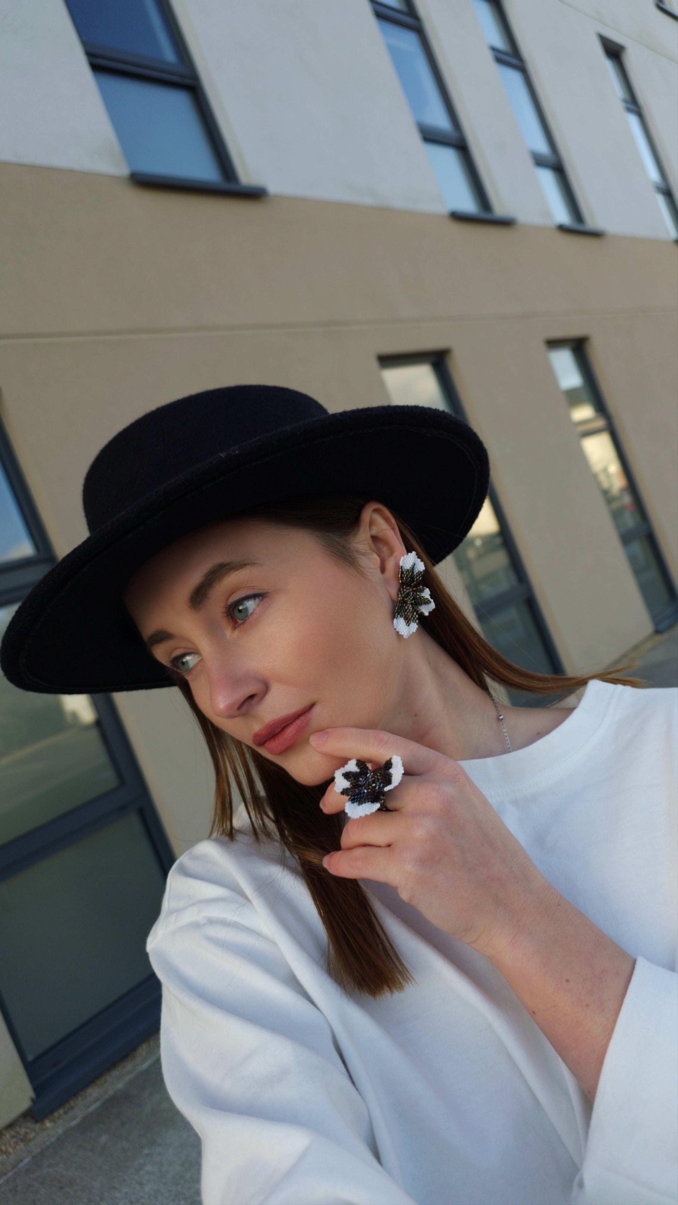 Earrings Crown flower